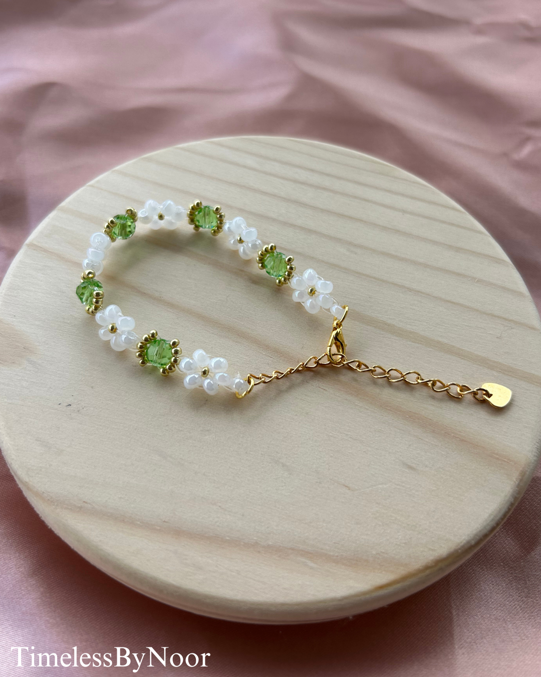 Honeydew Daisy ~ The Lotus Daisy Collection