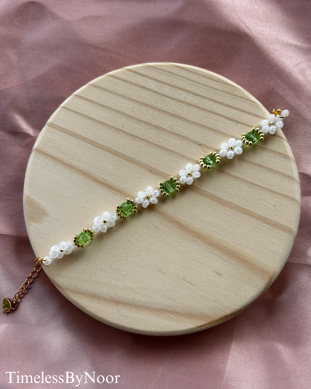 Honeydew Daisy ~ The Lotus Daisy Collection